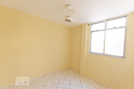 Quarto 1 de apartamento para alugar com 2 quartos, 65m² em Santa Rosa, Niterói