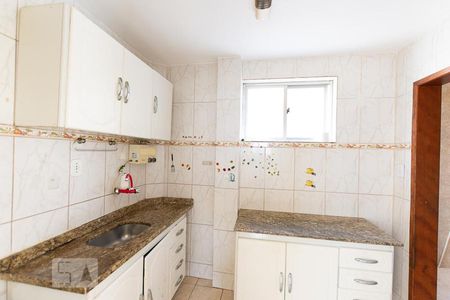 Cozinha de apartamento para alugar com 2 quartos, 65m² em Santa Rosa, Niterói