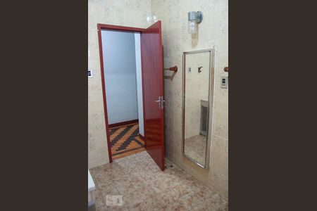 Casa à venda com 265m², 5 quartos e 3 vagasBanheiro