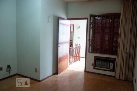 Casa à venda com 265m², 5 quartos e 3 vagasQuarto 4