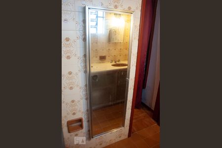 Casa à venda com 265m², 5 quartos e 3 vagasBanheiro da Suíte