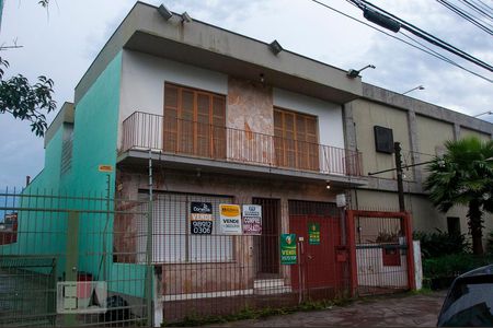 Casa à venda com 265m², 5 quartos e 3 vagasFachada