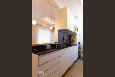 Cozinha de apartamento à venda com 2 quartos, 53m² em Humaitá, Porto Alegre