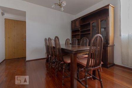 Apartamento para alugar com 95m², 3 quartos e 1 vaga Apartamento para alugar com 95m², 3 quartos e 1 vagaSala