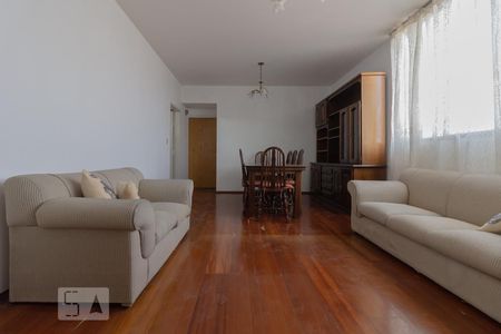 Apartamento para alugar com 95m², 3 quartos e 1 vaga Apartamento para alugar com 95m², 3 quartos e 1 vagaSala