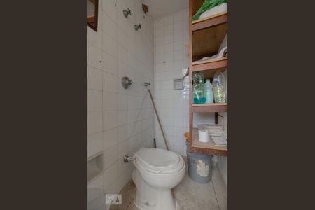 Apartamento para alugar com 95m², 3 quartos e 1 vaga Apartamento para alugar com 95m², 3 quartos e 1 vagaBanheiro de serviço