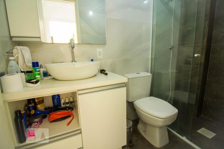 Banheiro de apartamento para alugar com 1 quarto, 43m² em Protásio Alves, Porto Alegre