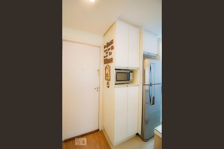 Apartamento para alugar com 46m², 2 quartos e 1 vaga Apartamento para alugar com 46m², 2 quartos e 1 vagaCozinha - Armários