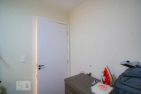 Quarto 2 de apartamento para alugar com 2 quartos, 46m² em Capão Raso, Curitiba