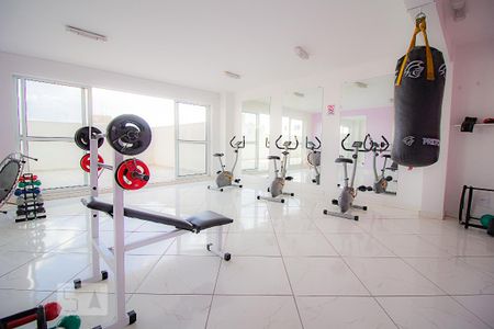 Apartamento para alugar com 46m², 2 quartos e 1 vaga Apartamento para alugar com 46m², 2 quartos e 1 vagaÁrea comum - Academia