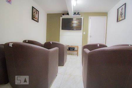 Apartamento para alugar com 46m², 2 quartos e 1 vaga Apartamento para alugar com 46m², 2 quartos e 1 vagaSala de cinema