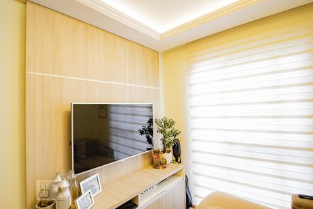 Detalhe Sala de apartamento para alugar com 2 quartos, 46m² em Capão Raso, Curitiba