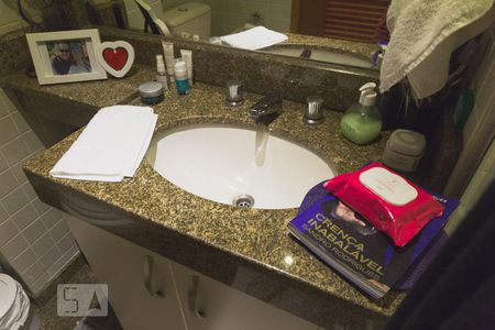 Apartamento à venda com 70m², 2 quartos e 1 vagaBanheiro da Suíte