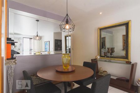 Sala de apartamento à venda com 2 quartos, 70m² em Barra da Tijuca, Rio de Janeiro