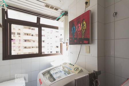 Apartamento à venda com 70m², 2 quartos e 1 vagaÁrea de Serviço