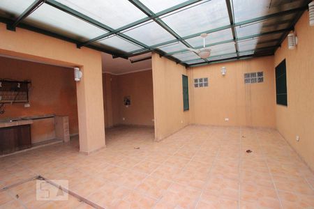 Casa para alugar com 350m², 3 quartos e 4 vagasÁrea de Serviço