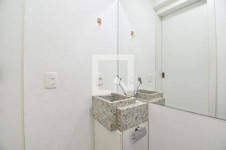 Lavabo de kitnet/studio para alugar com 1 quarto, 67m² em Bigorrilho, Curitiba