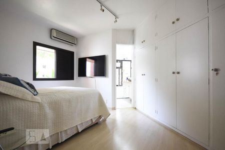 Apartamento para alugar com 129m², 3 quartos e 2 vagasDetalhe do Banheiro Suíte