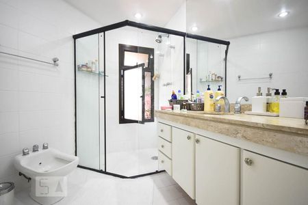 Apartamento para alugar com 129m², 3 quartos e 2 vagasBanheiro Suíte