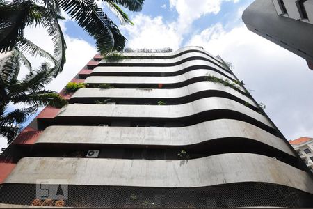 Apartamento para alugar com 129m², 3 quartos e 2 vagasFachada