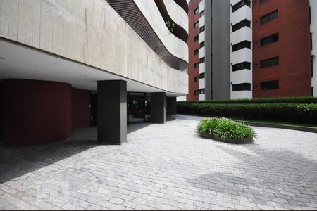 Apartamento para alugar com 129m², 3 quartos e 2 vagasEntrada