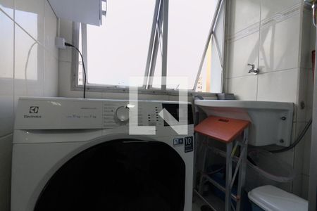 Apartamento para alugar com 66m², 2 quartos e 1 vagaÁrea de Serviço