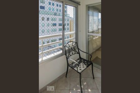 Varanda sala e suíte  de apartamento para alugar com 1 quarto, 45m² em Vila Olímpia, São Paulo