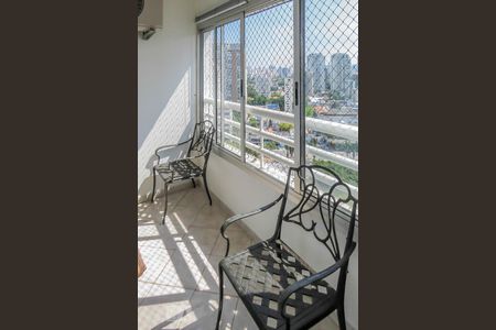Varanda sala e suíte  de apartamento para alugar com 1 quarto, 45m² em Vila Olímpia, São Paulo