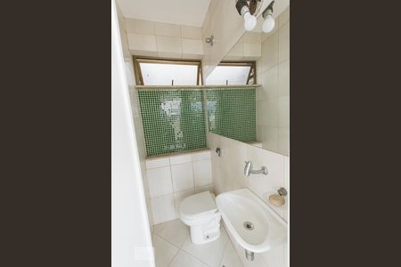 Apartamento para alugar com 140m², 4 quartos e 2 vagasLavabo (Segundo Andar)