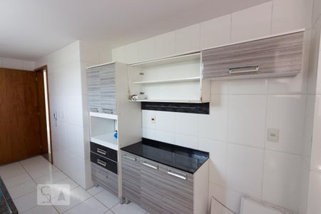 Apartamento à venda com 86m², 2 quartos e 1 vaga Apartamento à venda com 86m², 2 quartos e 1 vagaCozinha - Armários