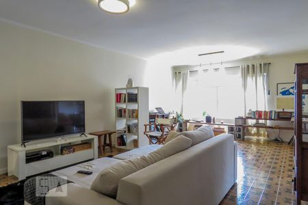 Sala 1 de apartamento para alugar com 3 quartos, 180m² em Itaim Bibi, São Paulo