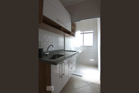 Cozinha de apartamento para alugar com 2 quartos, 51m² em Morada das Vinhas, Jundiaí