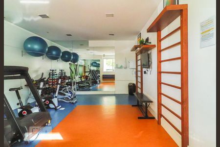 Apartamento para alugar com 72m², 2 quartos e 1 vaga Apartamento para alugar com 72m², 2 quartos e 1 vagaAcademia