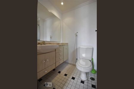 Banheiro da suíte de apartamento para alugar com 3 quartos, 75m² em Jardim Ampliação, São Paulo