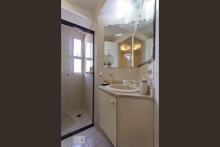 Banheiro de apartamento para alugar com 2 quartos, 80m² em Vila Andrade, São Paulo