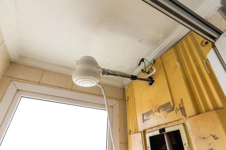 Apartamento à venda com 50m², 2 quartos e sem vagaChuveiro do Banheiro 