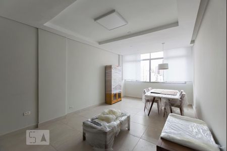 Apartamento para alugar com 119m², 3 quartos e sem vagaSala