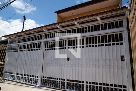 Casa para alugar com 105m², 4 quartos e 2 vagasEntrada