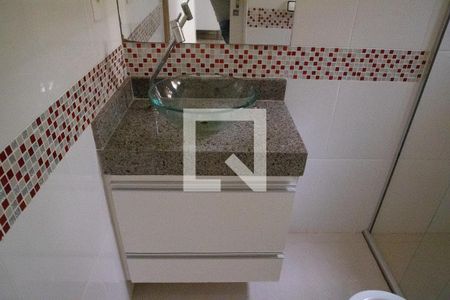 Casa para alugar com 105m², 4 quartos e 2 vagasBanheiro 1