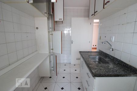 Cozinha de apartamento para alugar com 2 quartos, 52m² em Lauzane Paulista, São Paulo