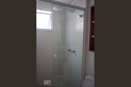 Banheiro da Suíte de apartamento para alugar com 2 quartos, 57m² em Vila Nova, Porto Alegre