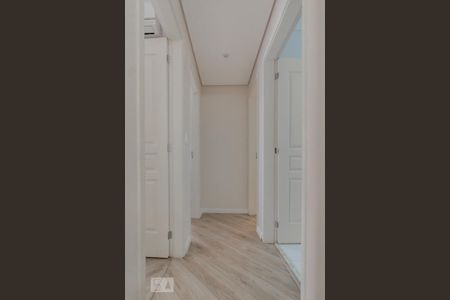 Corredor de apartamento para alugar com 2 quartos, 69m² em Vila Vera, São Paulo