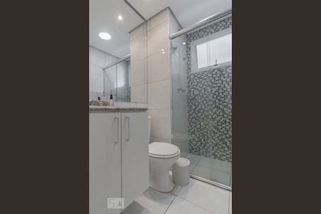 Banheiro  de apartamento para alugar com 2 quartos, 69m² em Vila Vera, São Paulo