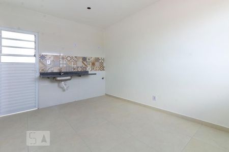 Cozinha de apartamento para alugar com 2 quartos, 41m² em Vila Ré, São Paulo