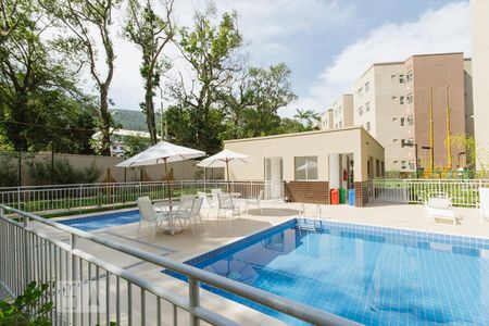 Apartamento para alugar com 68m², 2 quartos e 1 vaga Apartamento para alugar com 68m², 2 quartos e 1 vagaPiscina