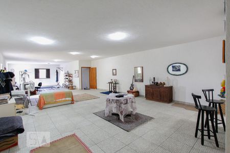 Sala/Quarto de casa para alugar com 2 quartos, 140m² em Jardim Oriental, São Paulo