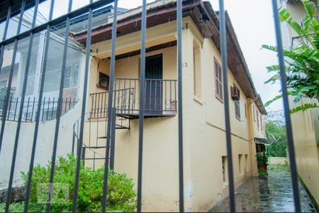 Casa à venda com 160m², 4 quartos e 2 vagasFachada