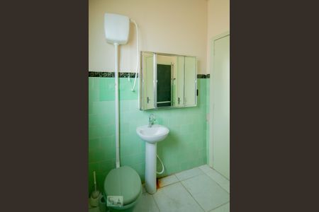 Casa à venda com 160m², 4 quartos e 2 vagasBanheiro