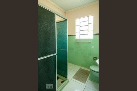 Casa à venda com 160m², 4 quartos e 2 vagasBanheiro