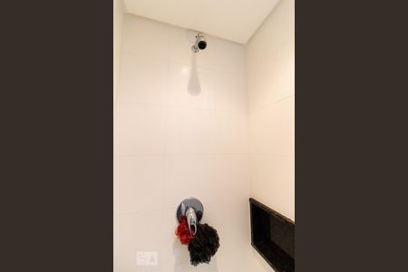 Banheiro de apartamento para alugar com 2 quartos, 100m² em Centro, Curitiba